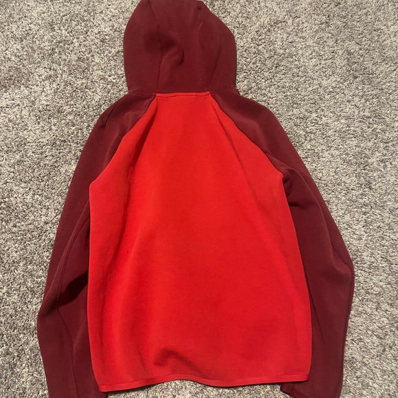 red nike tech size M men’s - Picture 2 of 3